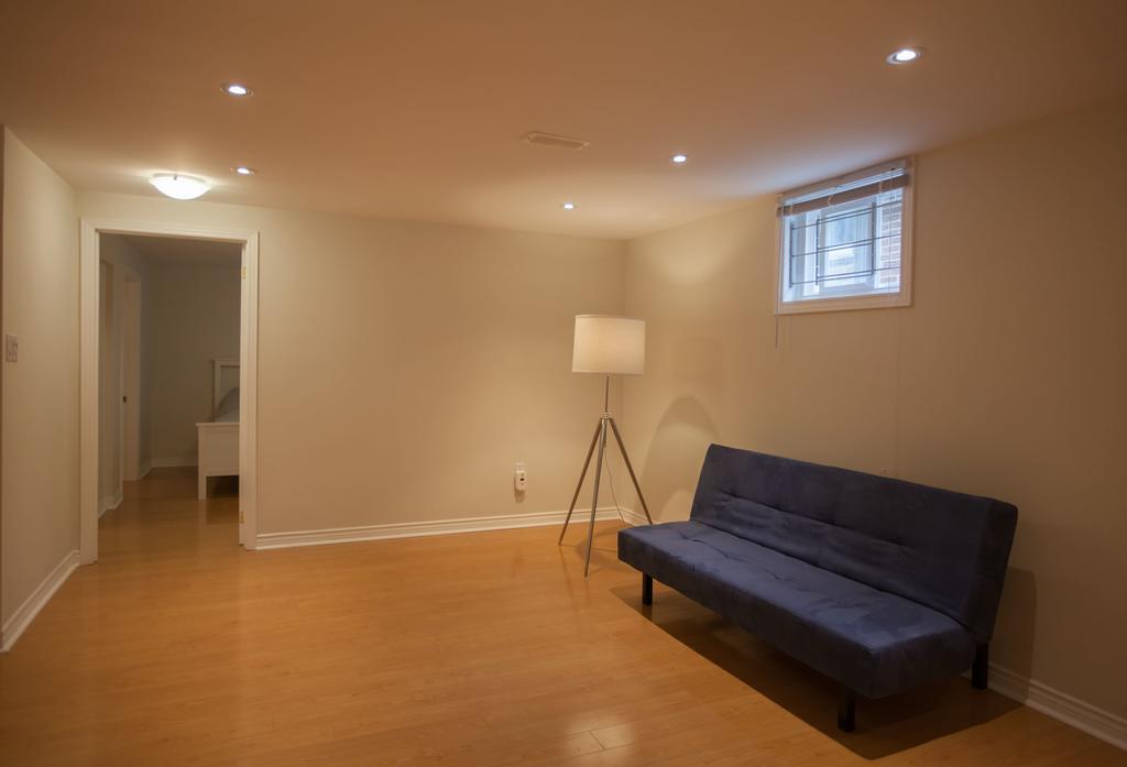 多伦多邓肯公园民宿 Toronto Duncan Park Guesthouse Buitenkant foto