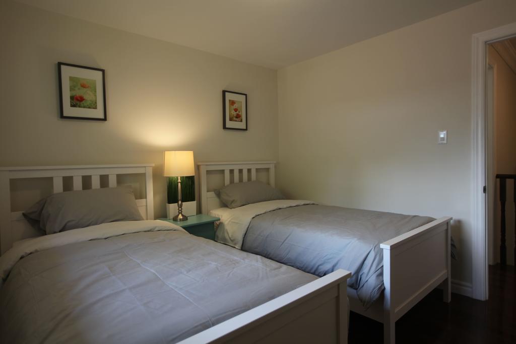 多伦多邓肯公园民宿 Toronto Duncan Park Guesthouse Buitenkant foto